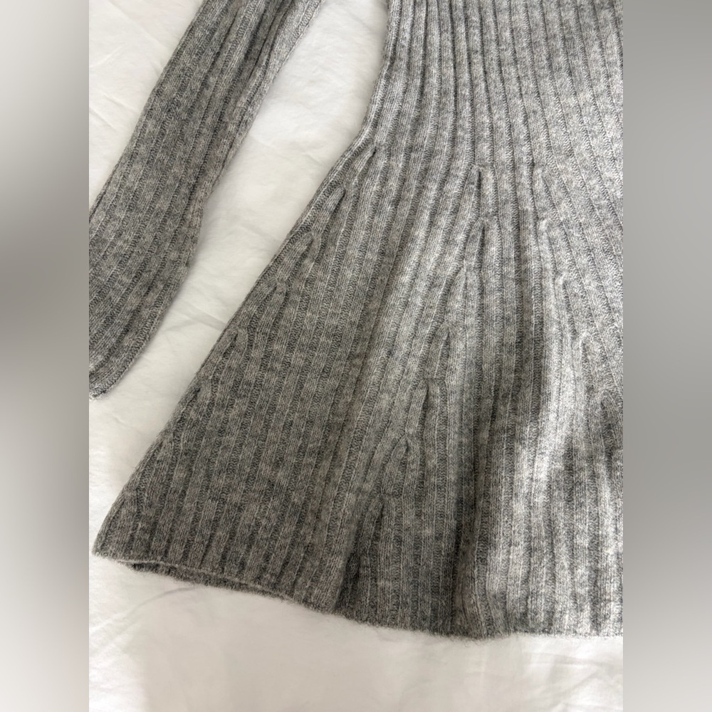 H&M Viral Gray Ribbed Knit Dress - Picture 6 of 8
